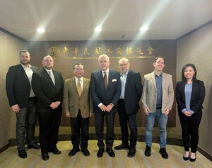 CNAIC And Hungarian Chamber of Commerce and Industry Discuss Cooperation Opportunities